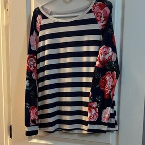 Amazon Essentials Navy and Pink Floral Long Sleeve Tee